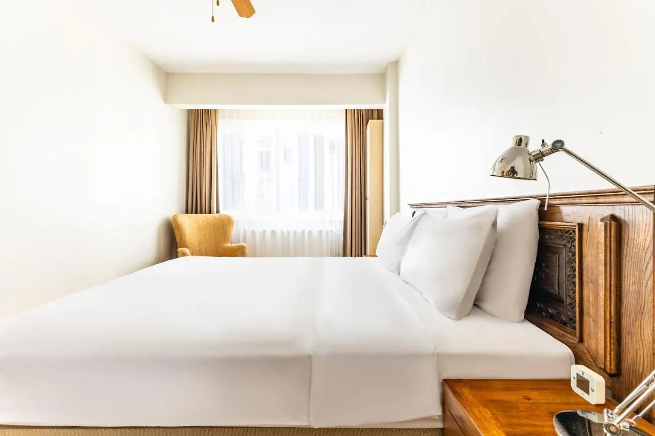 Elegant Flat W Terrace 15 Min To Galata Tower Apartment Istanbul