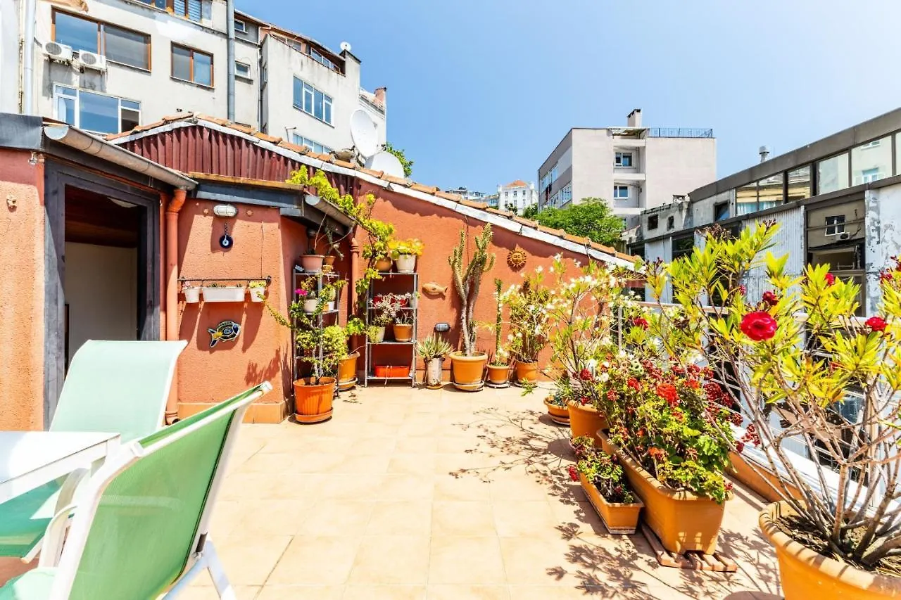 Apartment Ferienwohnung Elegant Flat W Terrace 15 Min To Galata Tower Istanbul Türkei